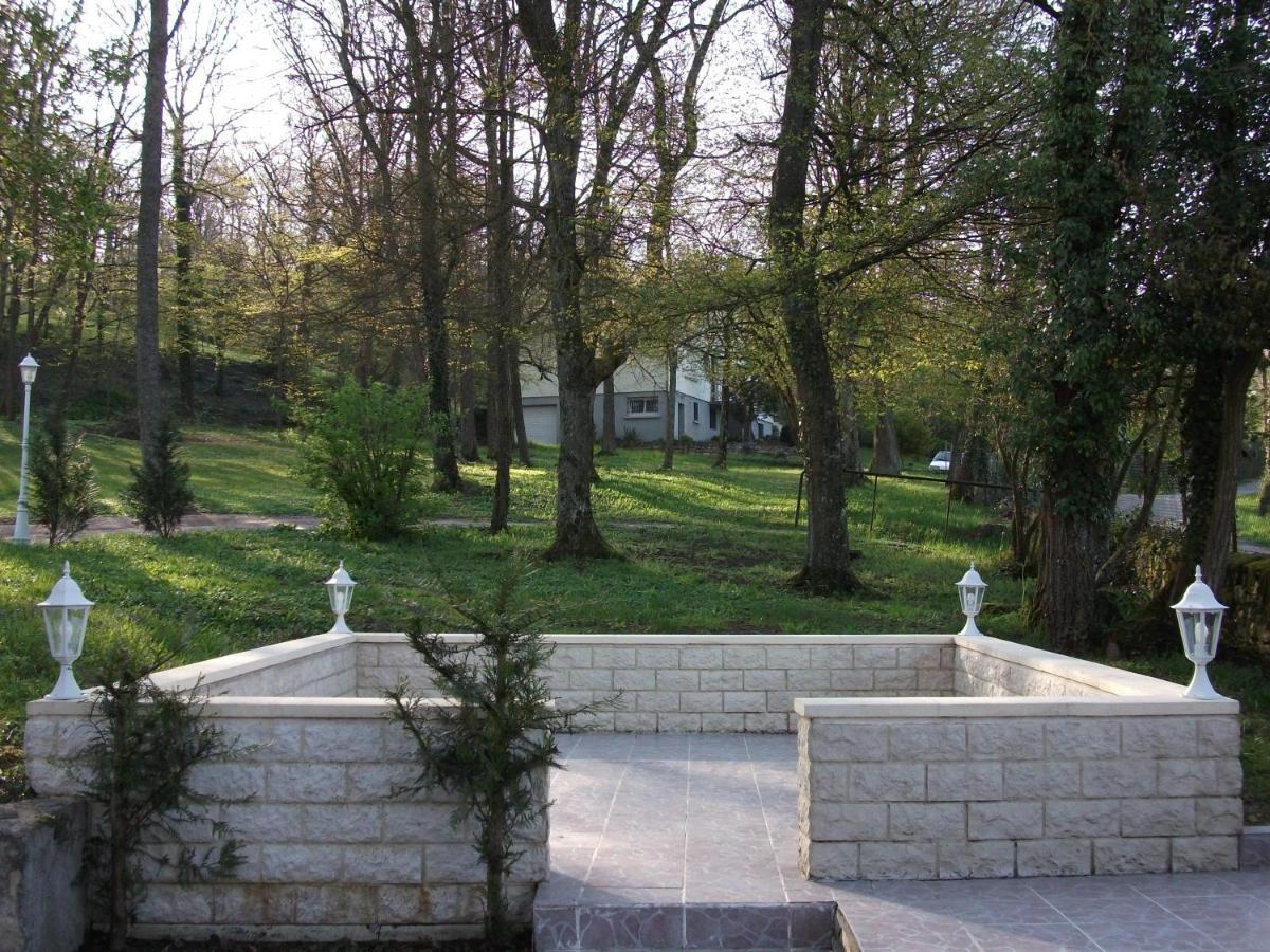 Villa Sainte Barbe Mirecourt Bagian luar foto