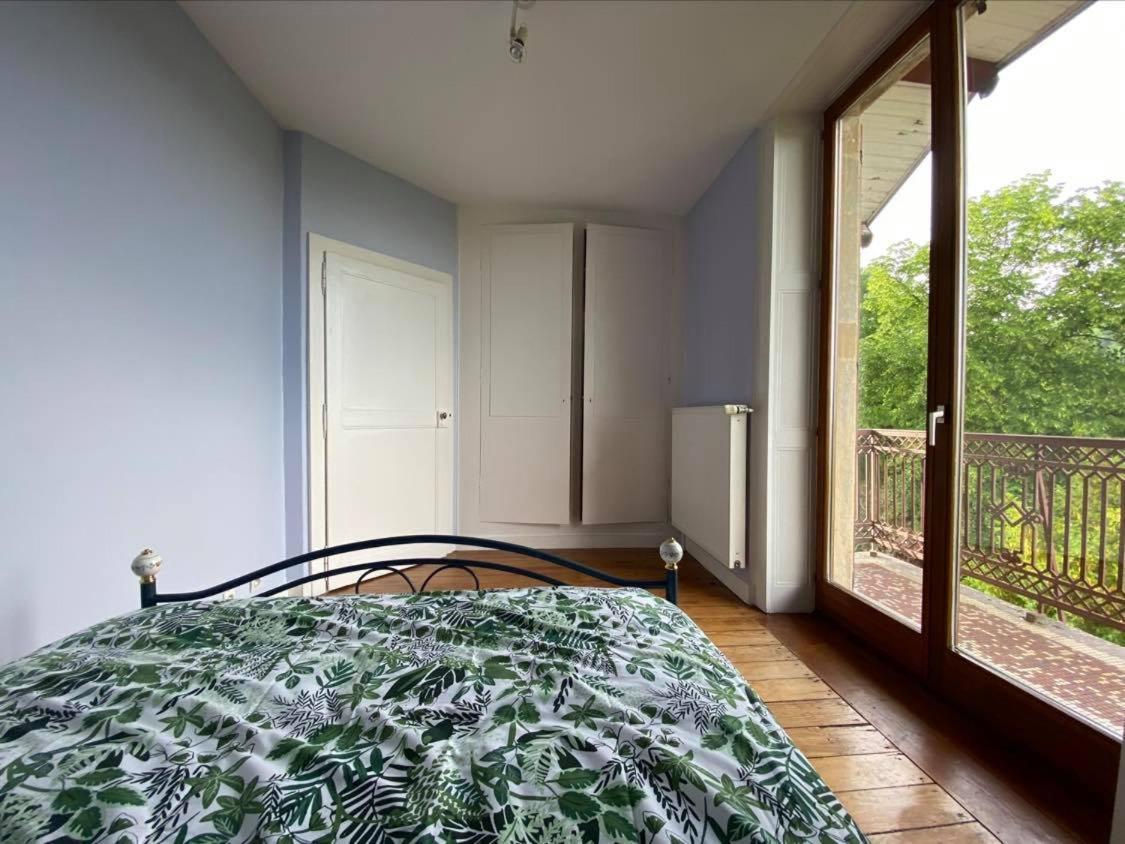 Villa Sainte Barbe Mirecourt Bagian luar foto