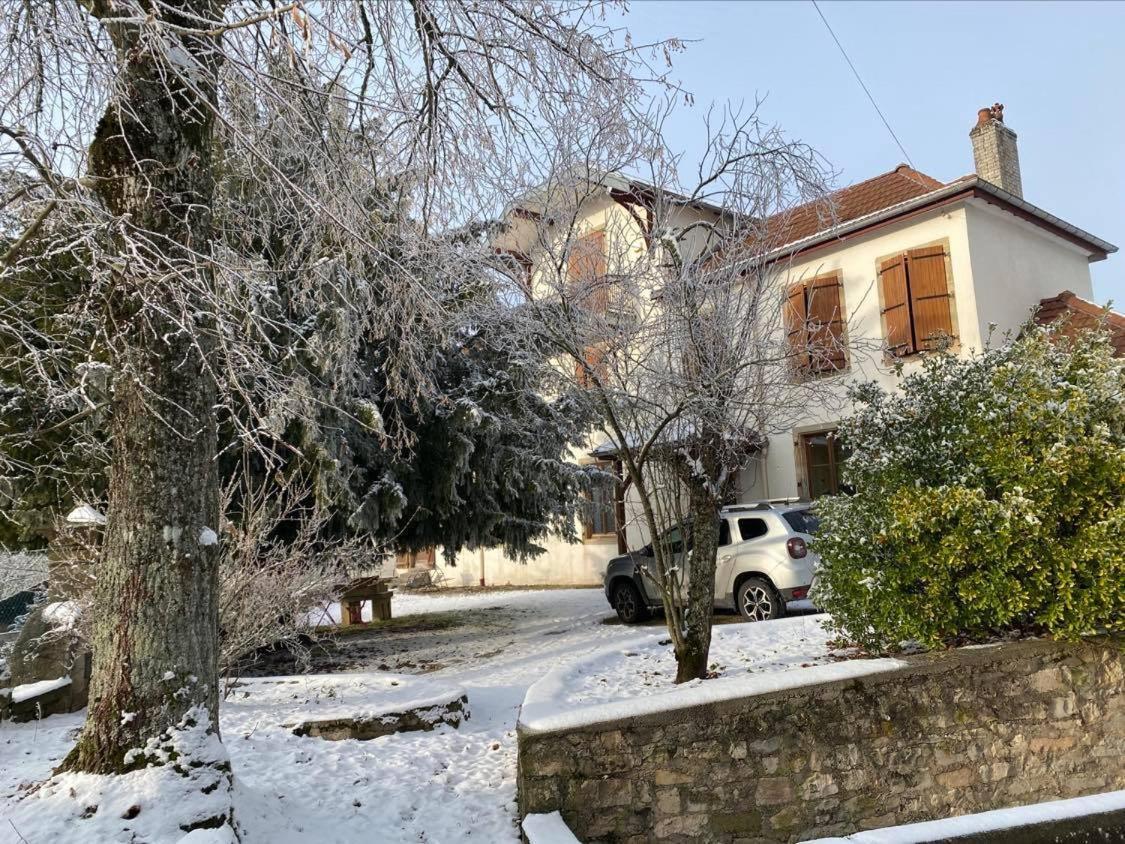 Villa Sainte Barbe Mirecourt Bagian luar foto